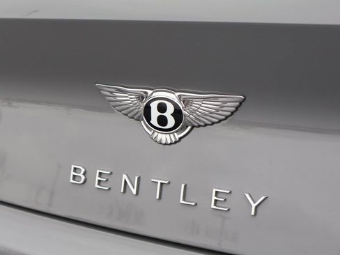 Used 2022 Bentley Continental GT image 8