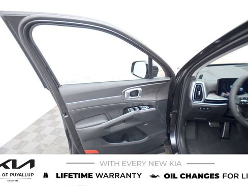 New 2026 Kia Sorento SX image 9