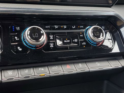 New 2025 GMC Sierra 2500 Denali image 28