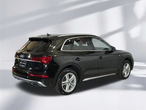 Used 2023 Audi Q5 e Premium w/ Convenience Package AWD/4WD image 9