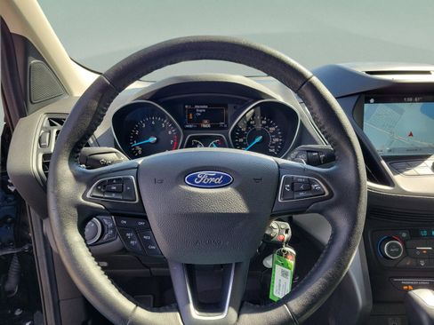 Used 2017 Ford Escape SE w/ SE Leather Comfort Package image 11