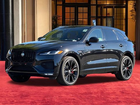New 2026 Jaguar F-PACE R-Dynamic S image 2