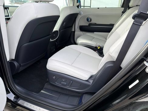 New 2026 Hyundai Palisade Calligraphy FWD image 21