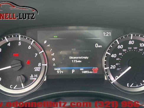 Used 2024 Toyota Highlander XLE FWD image 18
