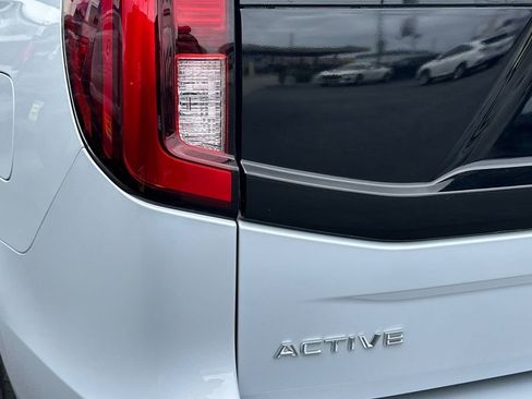 New 2026 Ford Expedition Active image 6