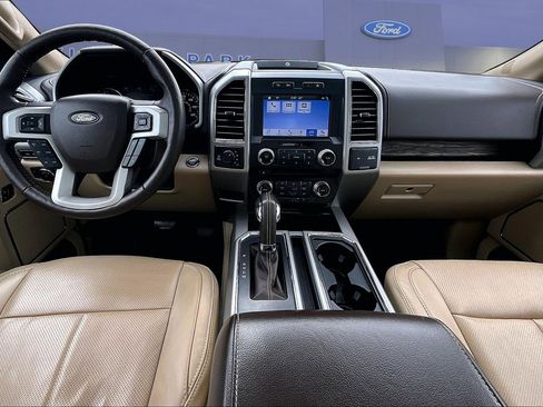 Used 2018 Ford F150 Lariat w/ Equipment Group 502A Luxury AWD/4WD image 8