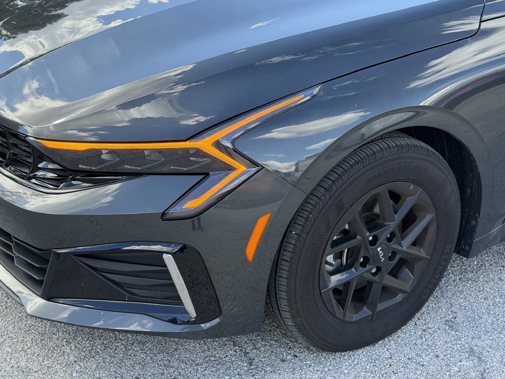 New 2026 Kia K5 LXS FWD image 7