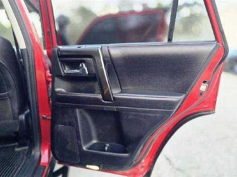 Used 2016 Toyota 4Runner Trail Premium image 32