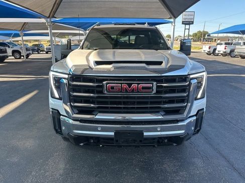 Used 2024 GMC Sierra 2500 SLT w/ Texas SLT Premium Package image 2