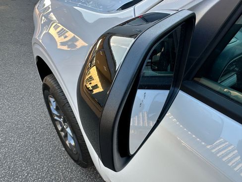 New 2026 Ford Maverick XLT w/ XLT Luxury Package image 12