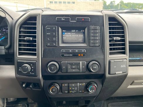 Used 2022 Ford F350 XL w/ STX Appearance Package AWD/4WD image 4