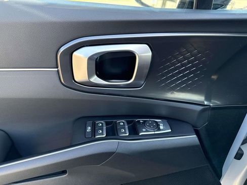 New 2026 Kia Sorento S w/ S Panoramic Sunroof Package FWD image 23