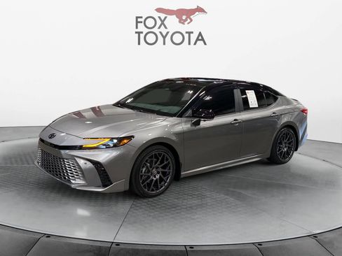 Used 2025 Toyota Camry XSE image 1