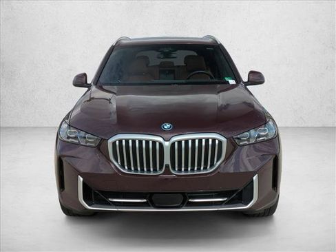 Used 2025 BMW X5 xDrive50e w/ Executive Package AWD/4WD image 2