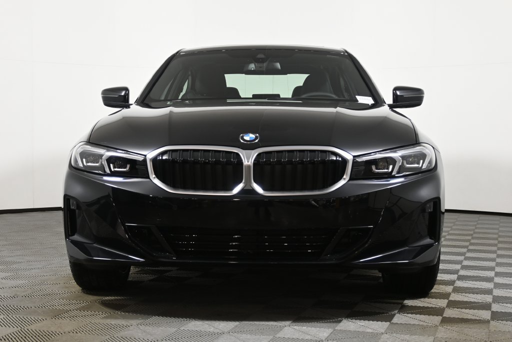 Used 2026 BMW 330i xDrive Sedan w/ Premium Package AWD/4WD image 10