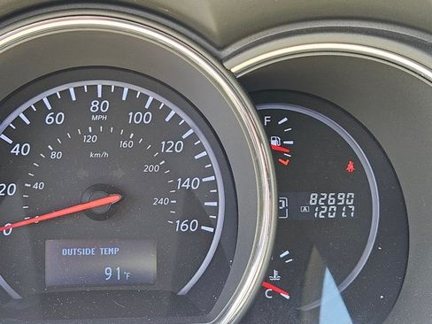 Used 2011 Nissan Murano LE w/ Navigation Pkg FWD image 10