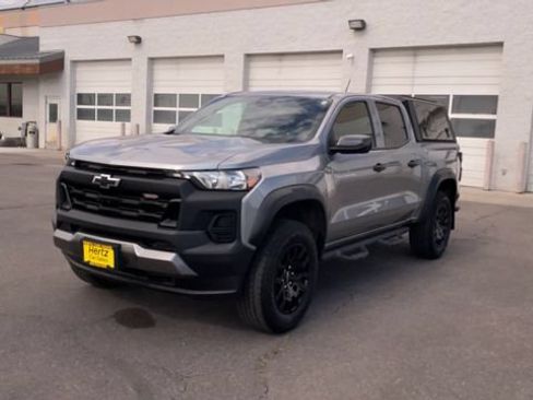 Used 2025 Chevrolet Colorado Trail Boss AWD/4WD image 5