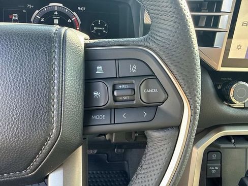 New 2026 Toyota Tundra Limited AWD/4WD image 25