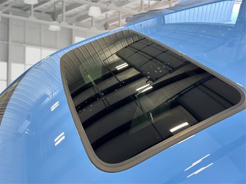 Used 2024 Chevrolet Trax RS w/ Sunroof Package image 11