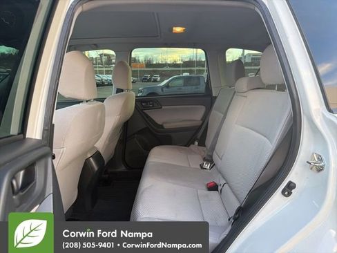Used 2018 Subaru Forester 2.5i Premium image 11