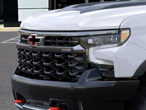 New 2026 Chevrolet Silverado 1500 ZR2 image 13