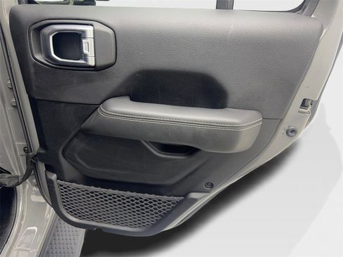 Used 2021 Jeep Wrangler Unlimited Sahara w/ Cold Weather Group image 43