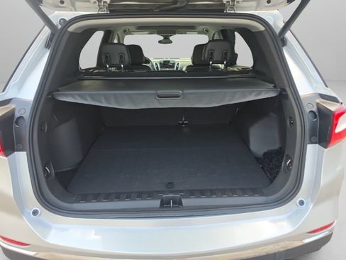 Used 2020 Chevrolet Equinox Premier AWD/4WD image 12