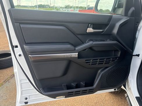 New 2026 Toyota Tacoma TRD Off-Road image 7