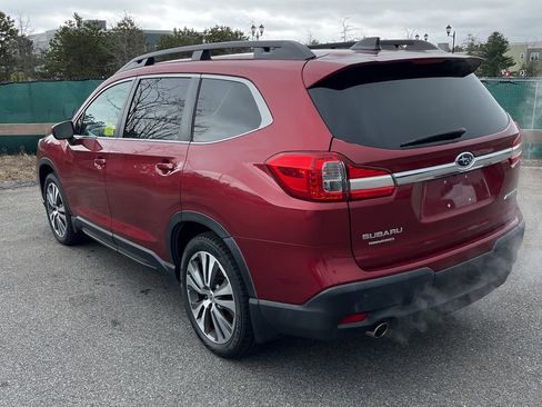 Used 2019 Subaru Ascent Premium image 2