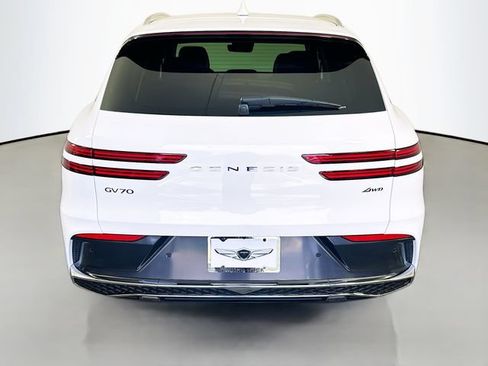New 2026 Genesis GV70 2.5T AWD/4WD image 6