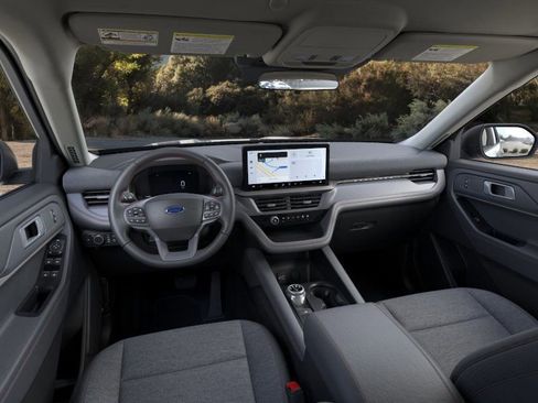 New 2026 Ford Explorer Active RWD image 9