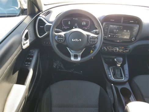 Used 2023 Kia Soul LX w/ Option Group 015 image 25