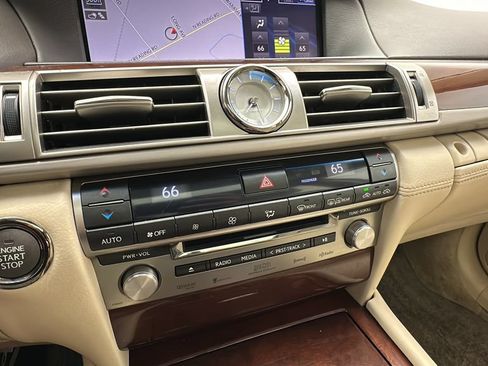 Used 2014 Lexus LS 460 AWD w/ Comfort Package image 16