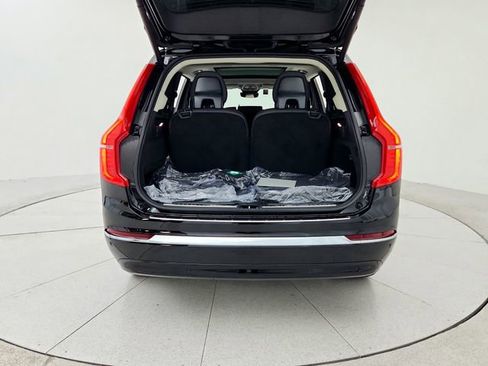 New 2025 Volvo XC90 B6 Plus w/ Protection Package Premier image 19