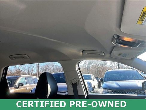 Certified 2025 Kia Sorento S image 21