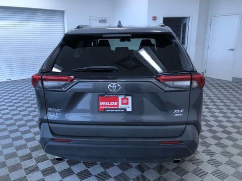 Used 2021 Toyota RAV4 XLE Premium AWD/4WD image 14