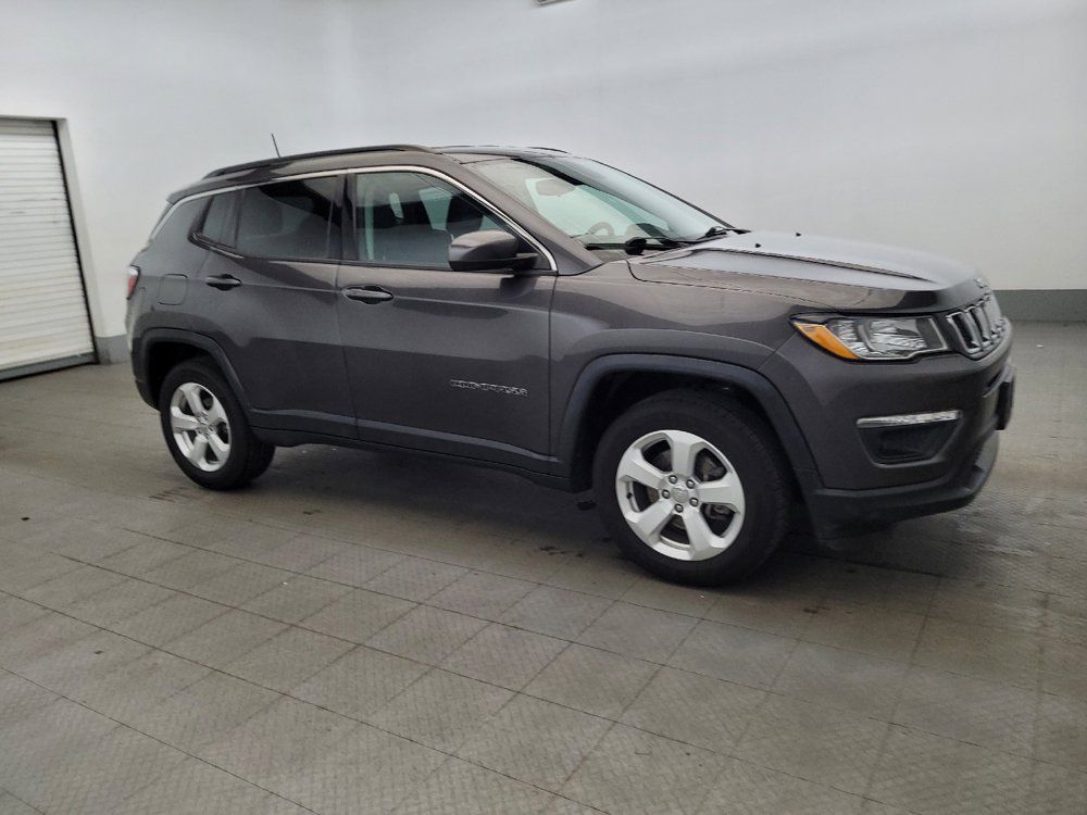 Used 2019 Jeep Compass Latitude w/ Cold Weather Group AWD/4WD image 11