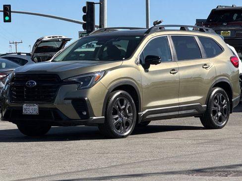 Used 2023 Subaru Ascent Onyx Edition Limited image 8