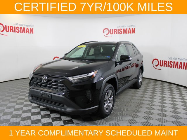 Used 2025 Toyota RAV4 XLE AWD/4WD image 2
