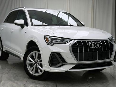 Used 2025 Audi Q3 2.0T Premium image 1