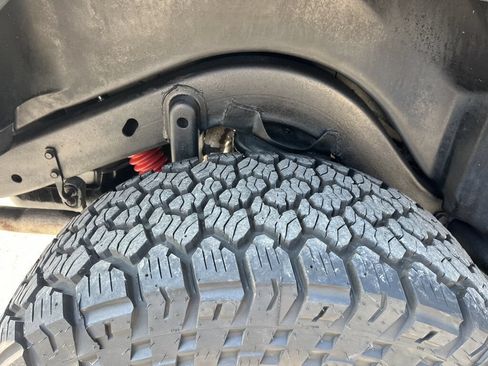 Used 2004 Jeep Wrangler X w/ Wheel Plus Group AWD/4WD image 32