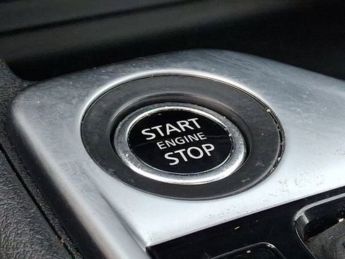 Used 2025 Nissan Sentra SR image 25