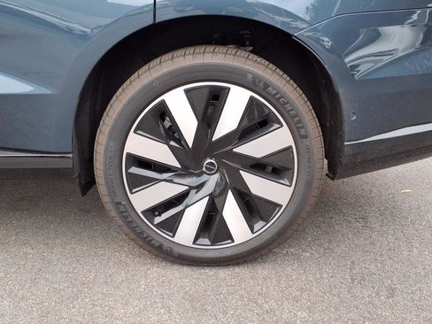 New 2025 Volvo EX90 Ultra image 7