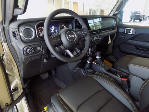 New 2026 Jeep Gladiator Sport AWD/4WD image 18