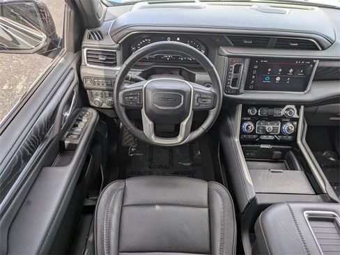 Used 2022 GMC Yukon Denali w/ Denali Ultimate Package image 21