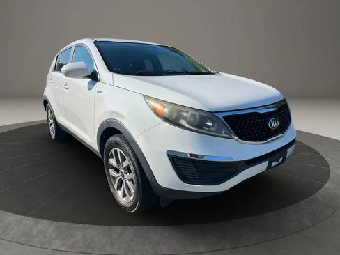 Used 2015 Kia Sportage LX image 3