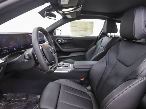 Used 2025 BMW 230i xDrive Coupe w/ Convenience Package image 11