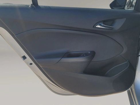 Used 2016 Chevrolet Cruze LS FWD image 11