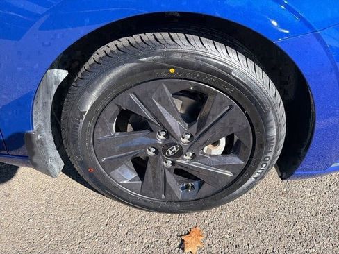 Certified 2023 Hyundai Elantra SEL image 8
