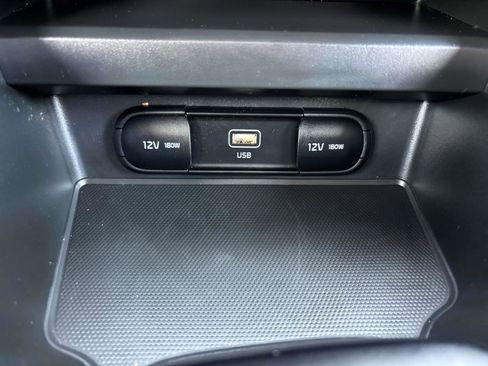 Used 2024 Kia Soul LX image 19